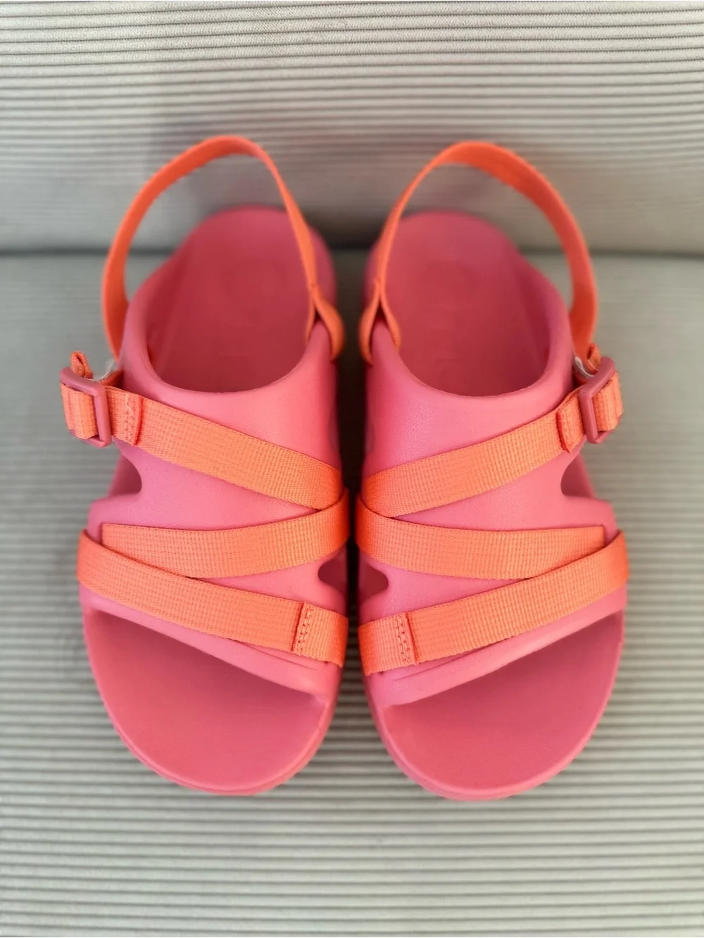Chaco Chillos Sport Sandals - color Rose - youth 5 (women’s 6.5)